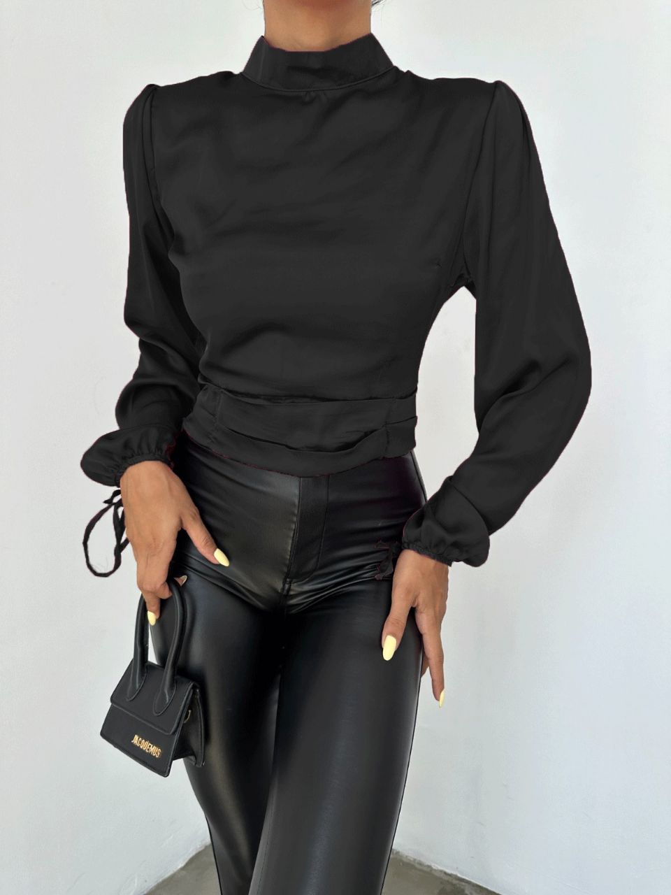 Chemisier satin noir