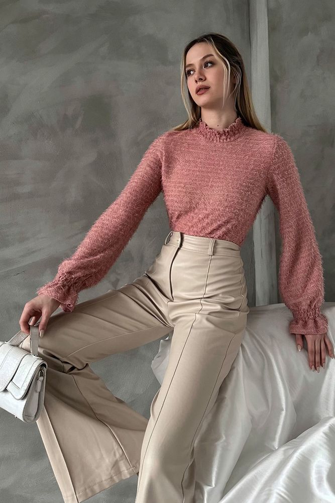 Blouse rose poils