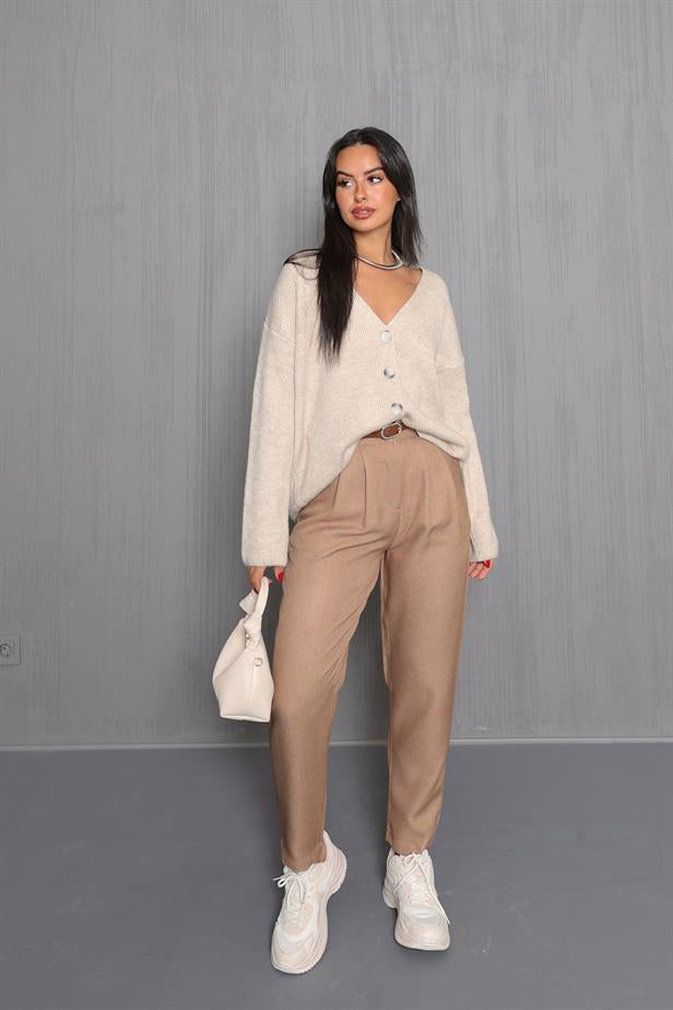 Pantalon carotte camel + ceinture