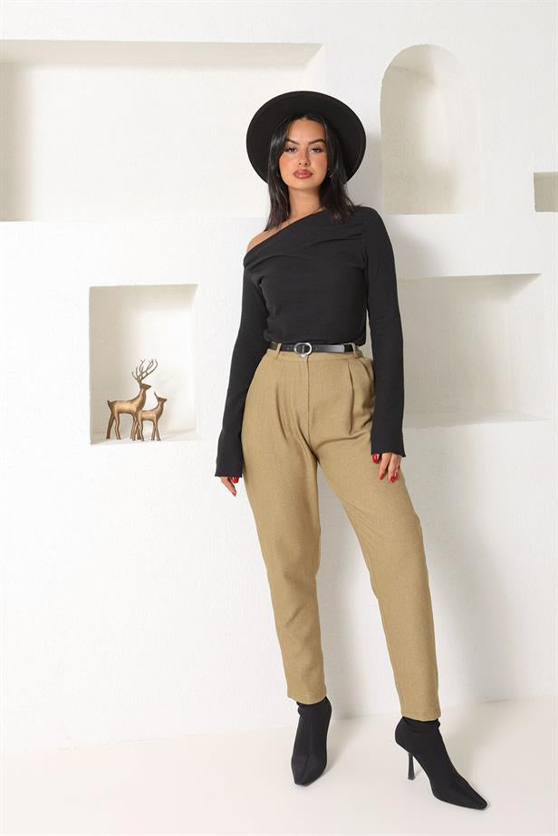 Pantalon carotte kaki + ceinture