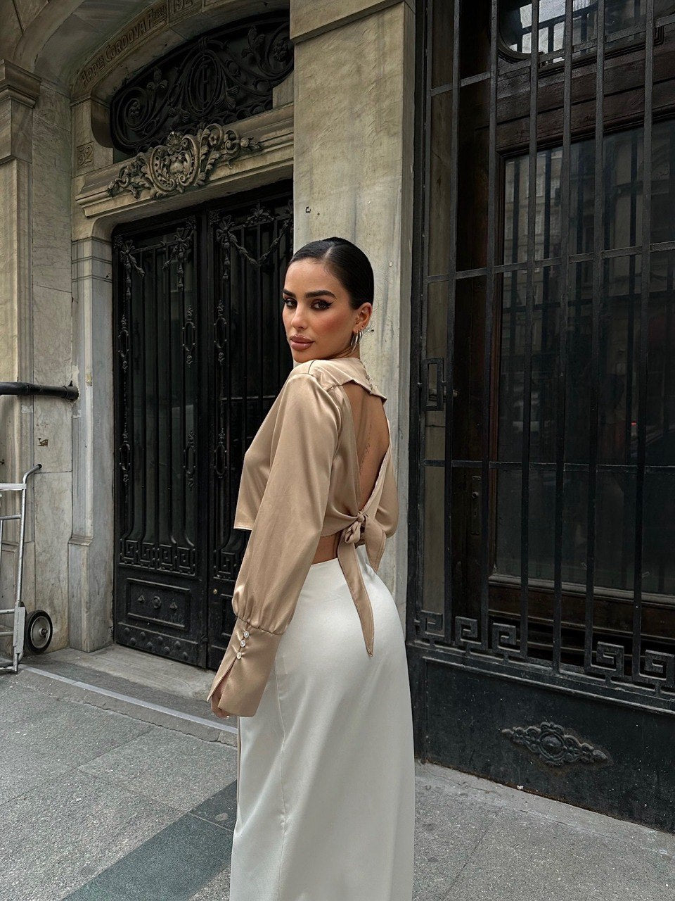 445 - Crop top satin beige