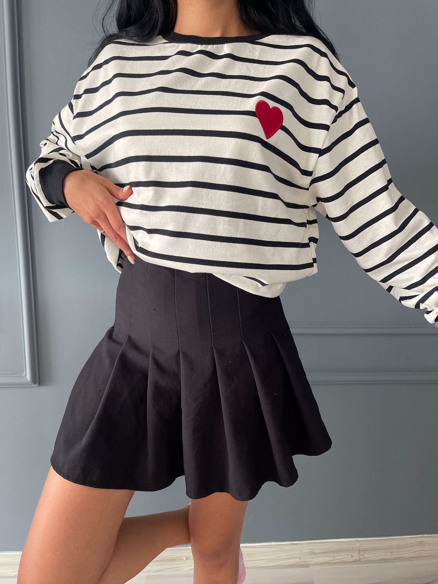 Pull rayé ample avec coeur