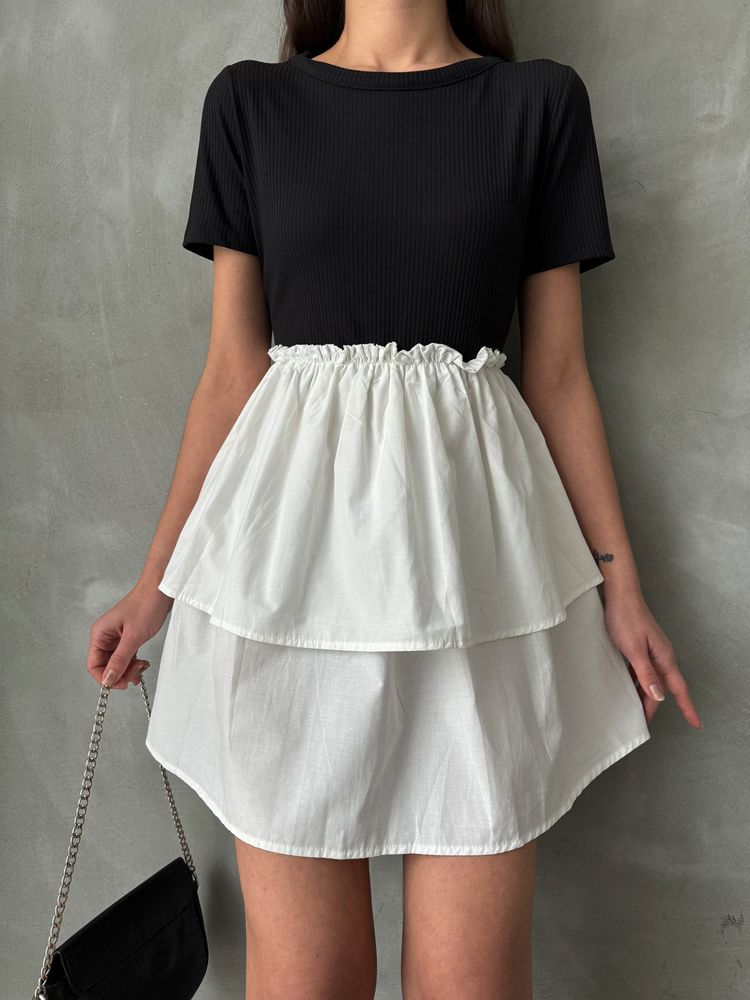 Robe blanche et noire