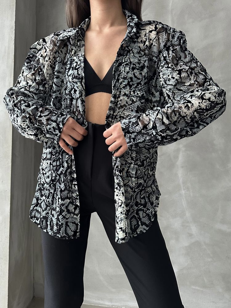 Blouse grise imprimée
