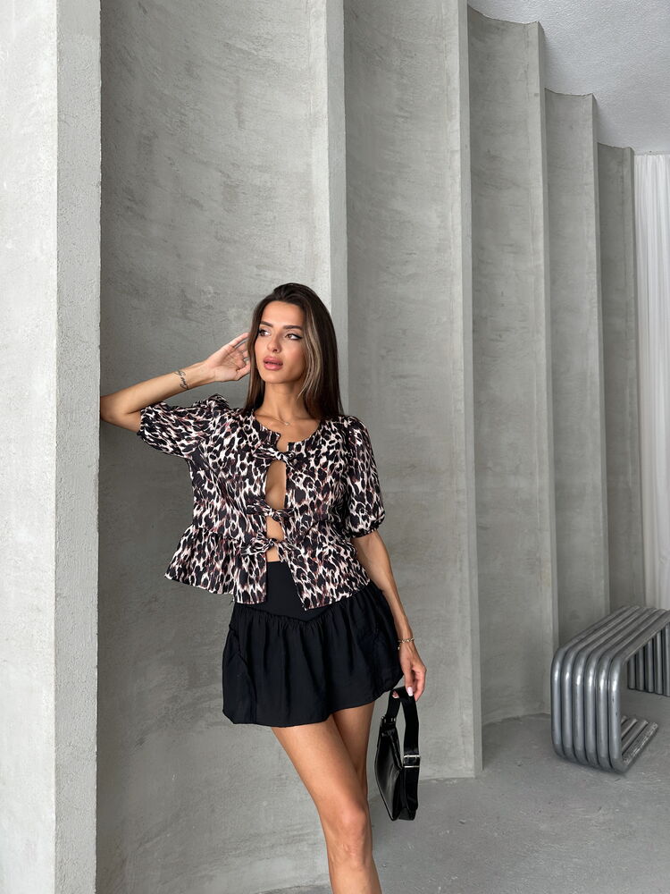 439 - Blouse à nouer léopard