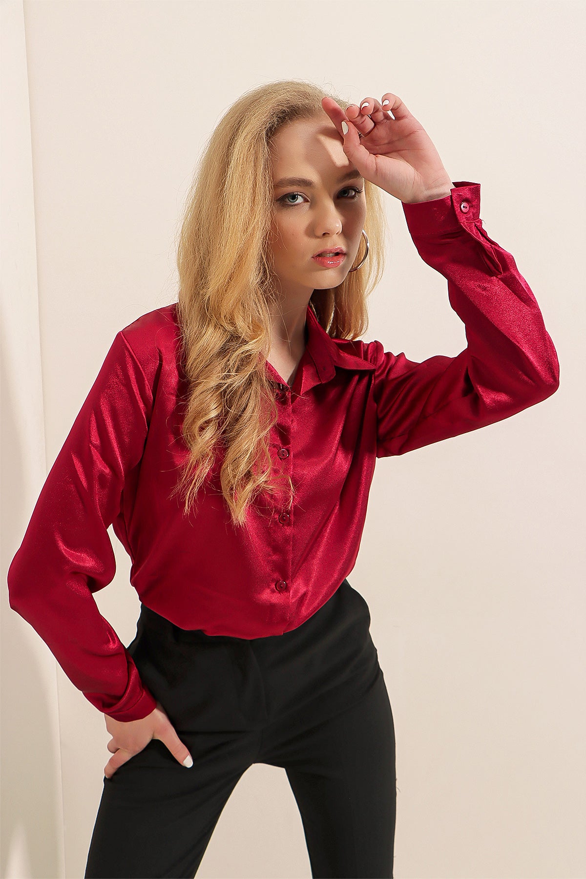 Chemise satin rouge