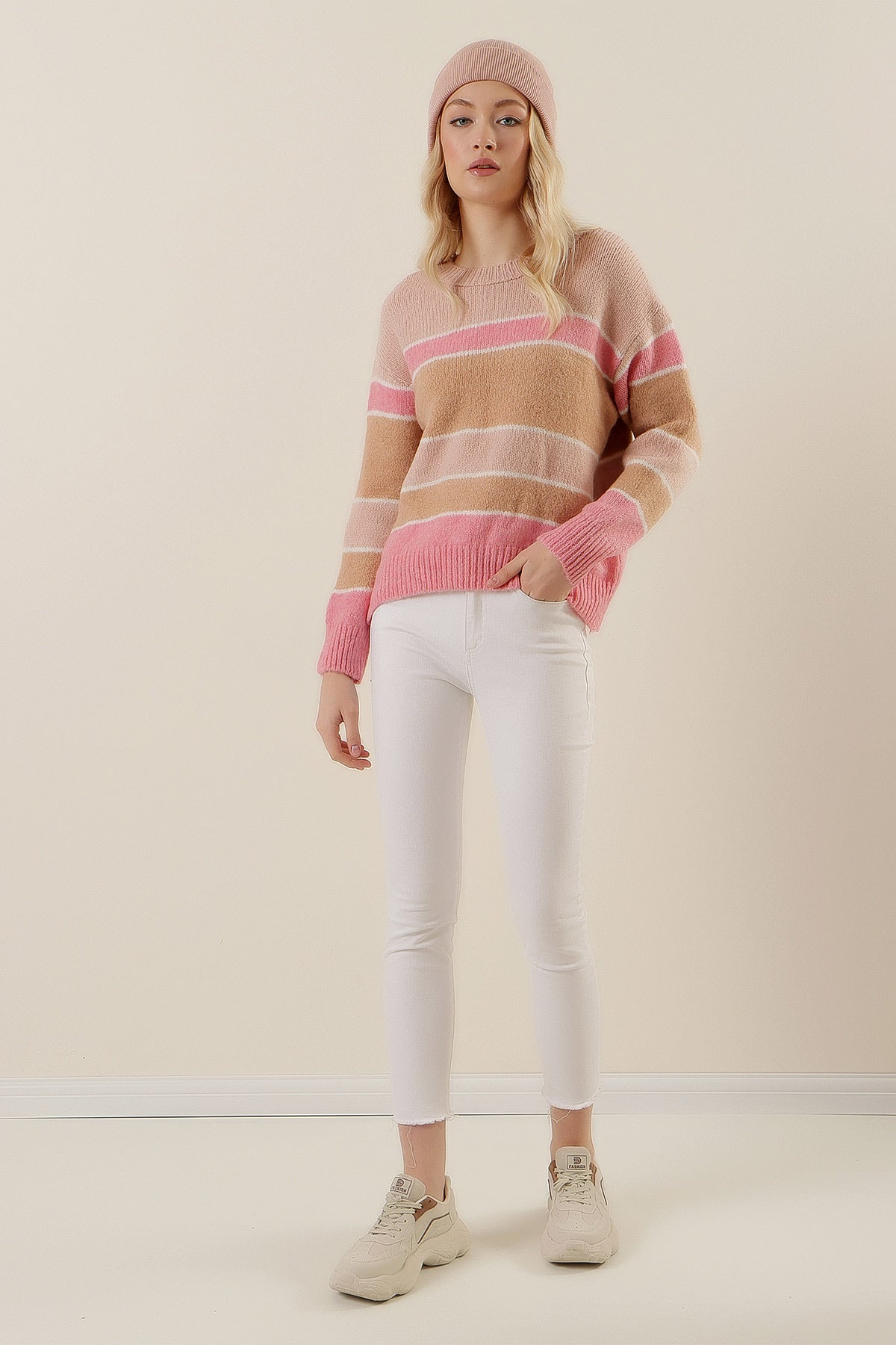 Pull rayée beige et rose
