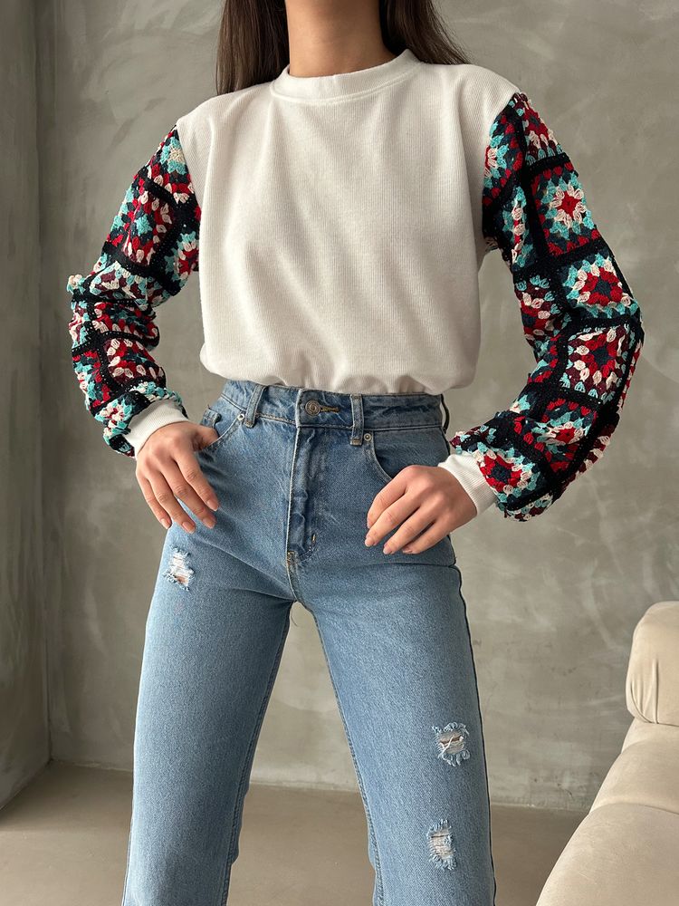 Pull blanc manches imprimées