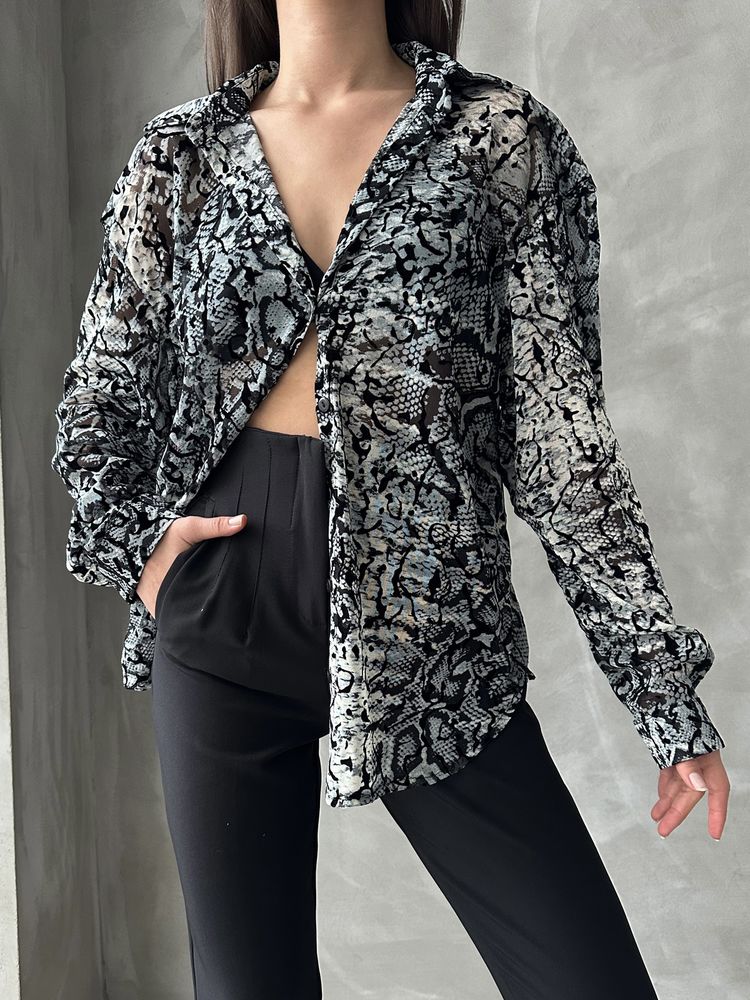 Blouse grise imprimée