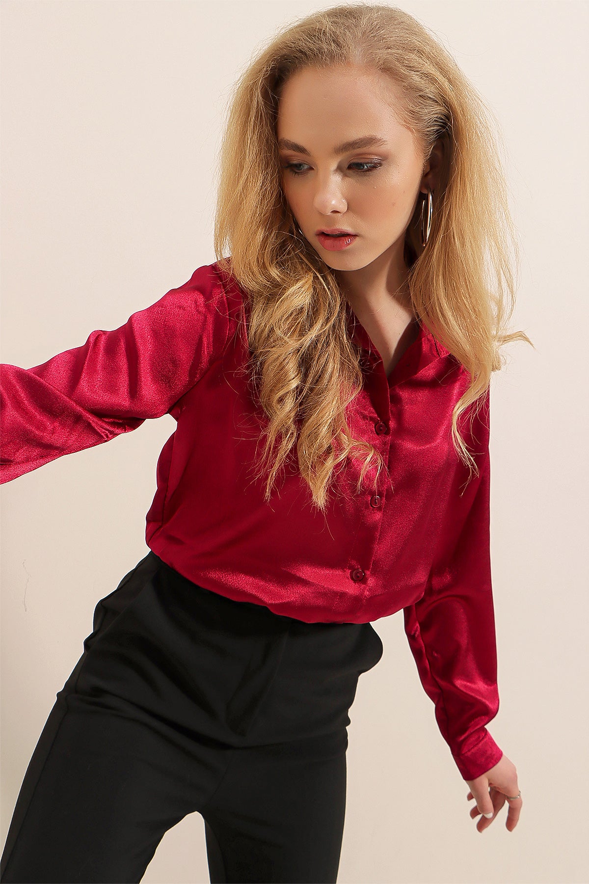 Chemise satin rouge
