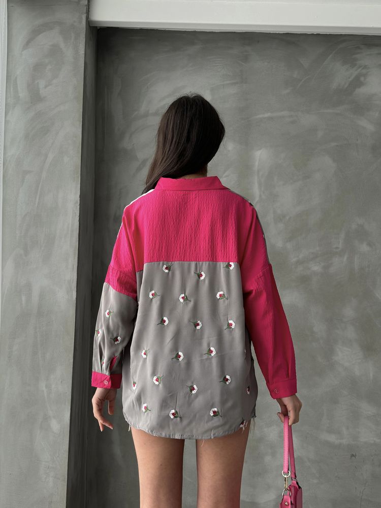 Chemise imprimée grise et fuchsia