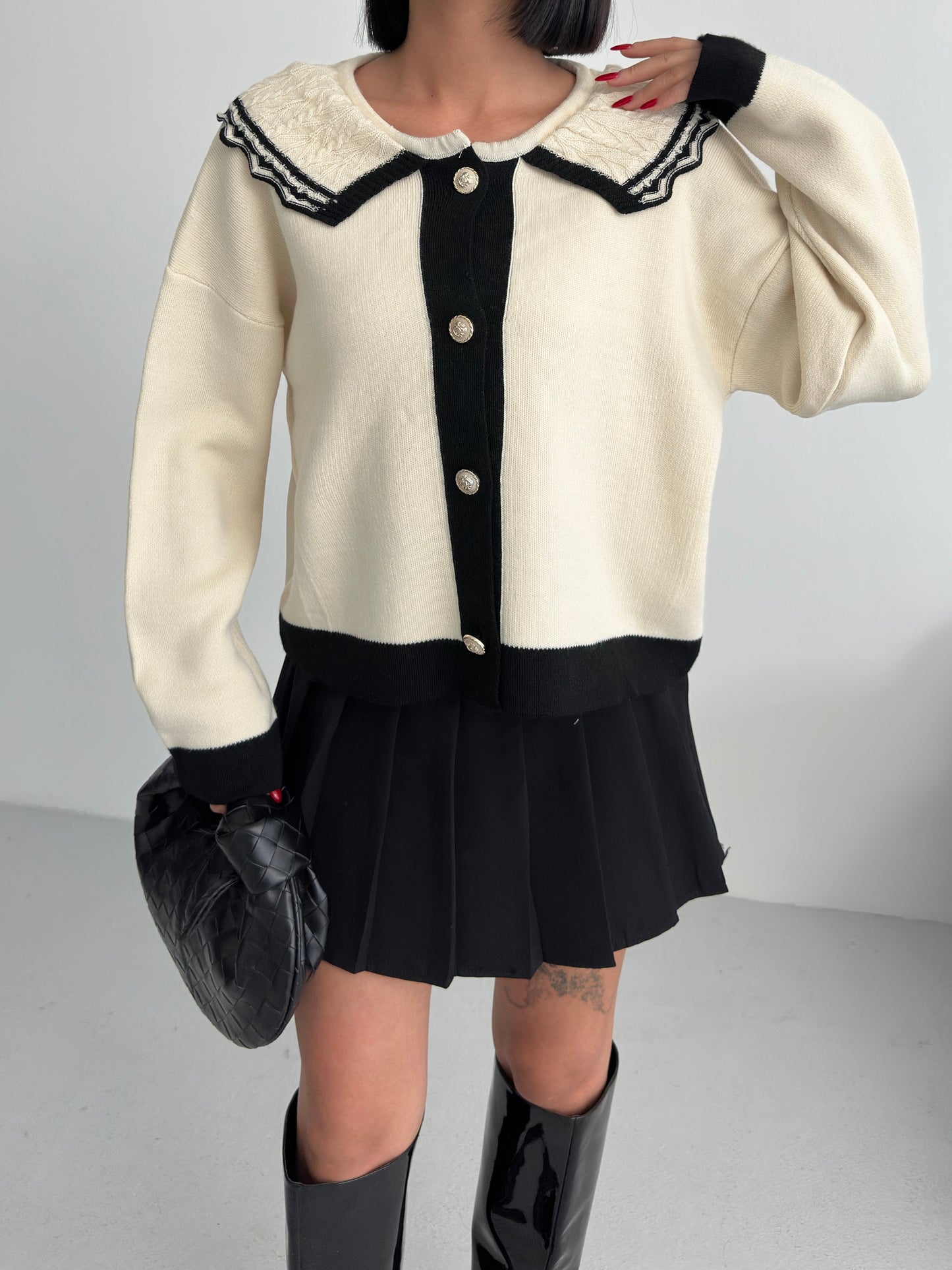 638 - Gilet beige et noir