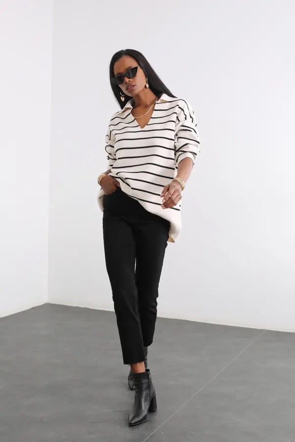 620 - Pull rayé noir et blanc