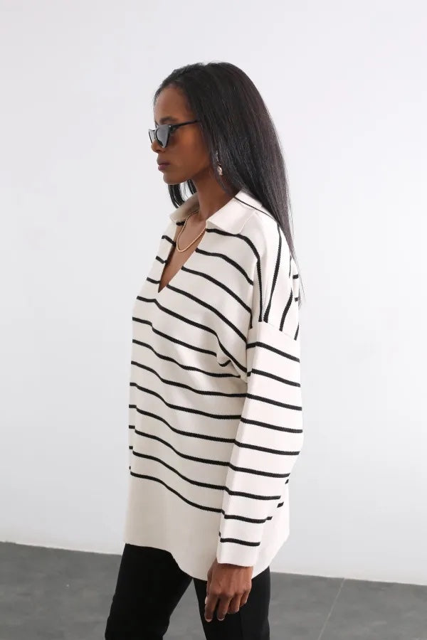 620 - Pull rayé noir et blanc