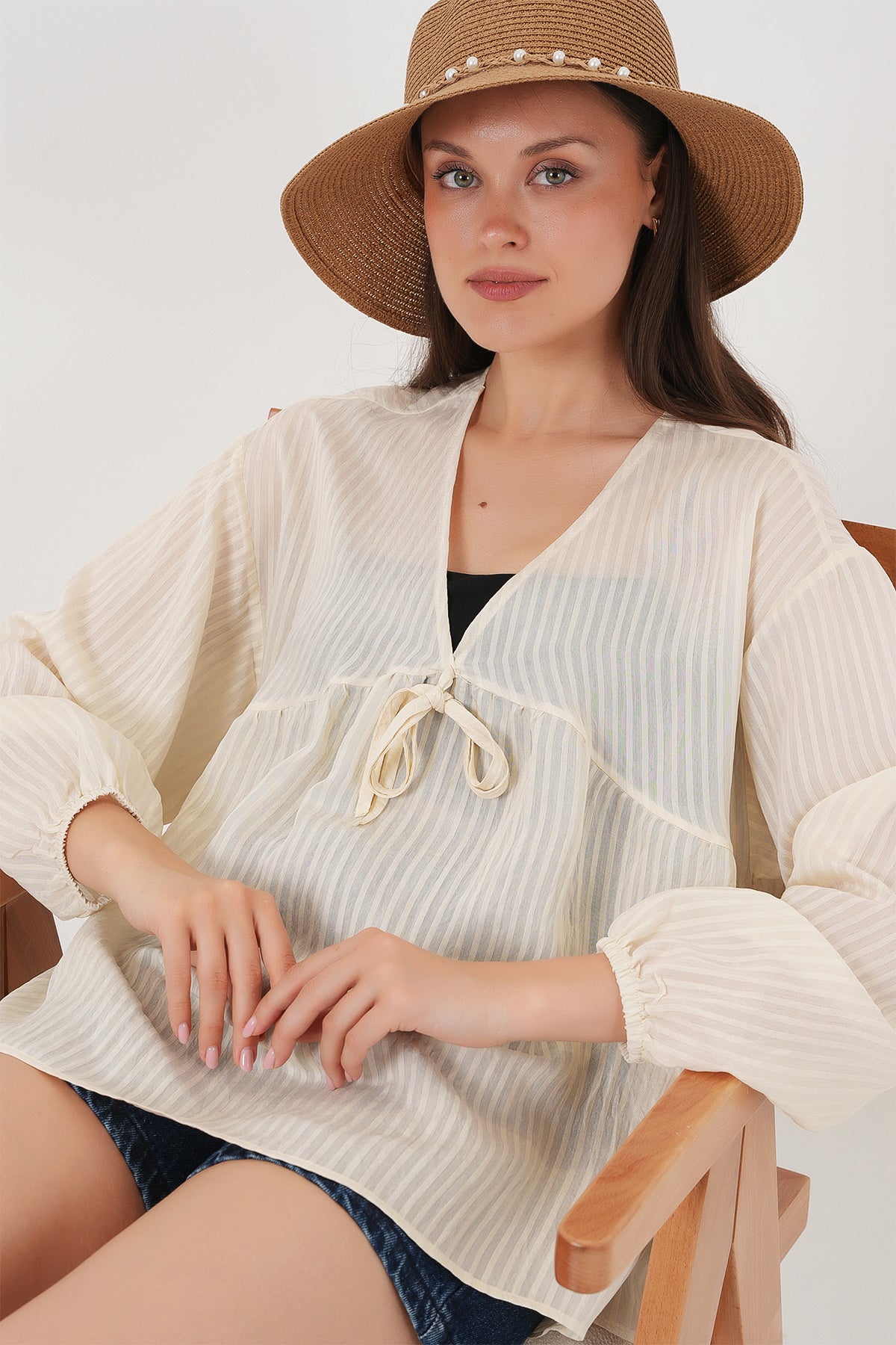 489 - Blouse col V écrue