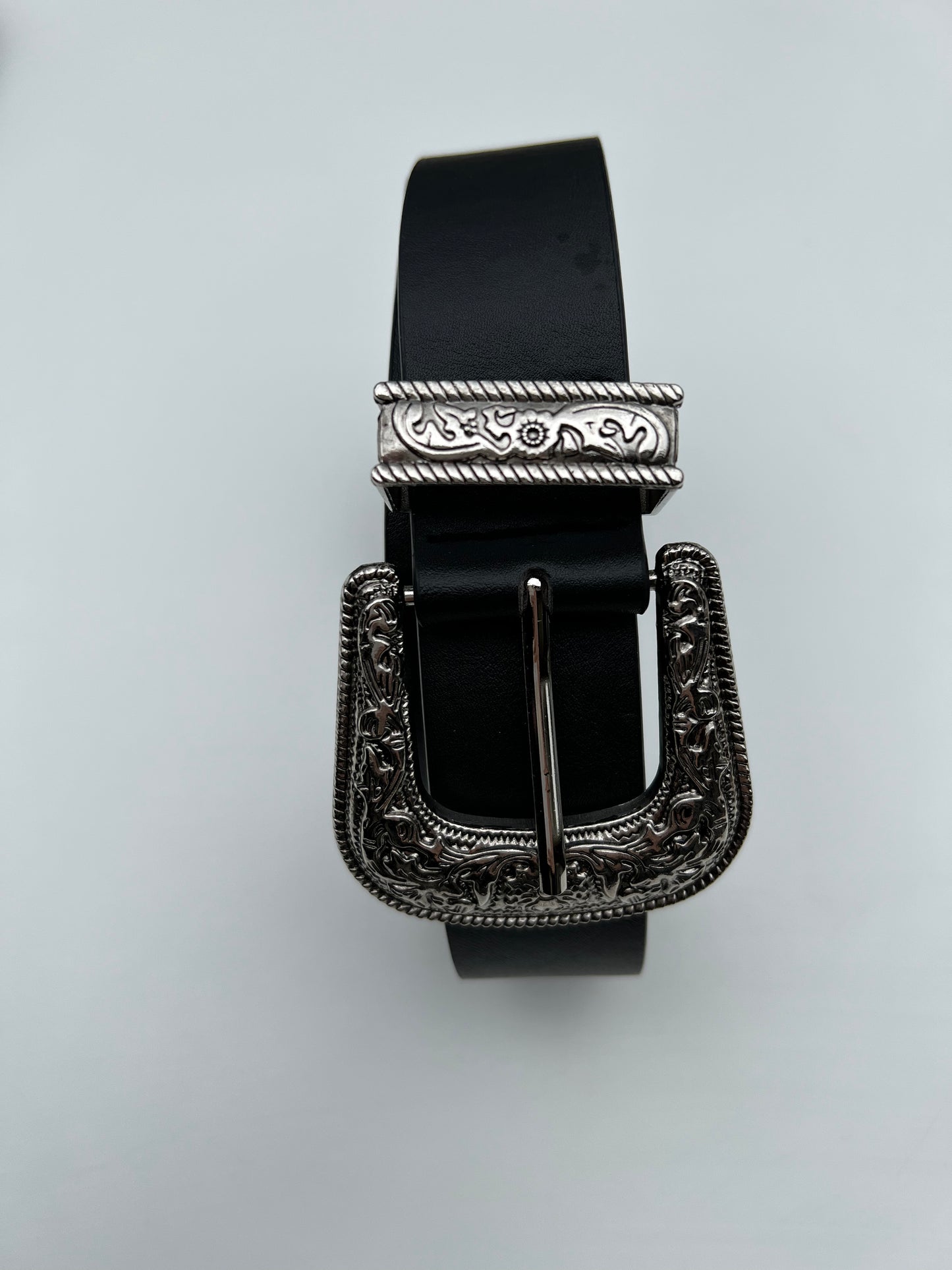 Ceinture noire et argenté