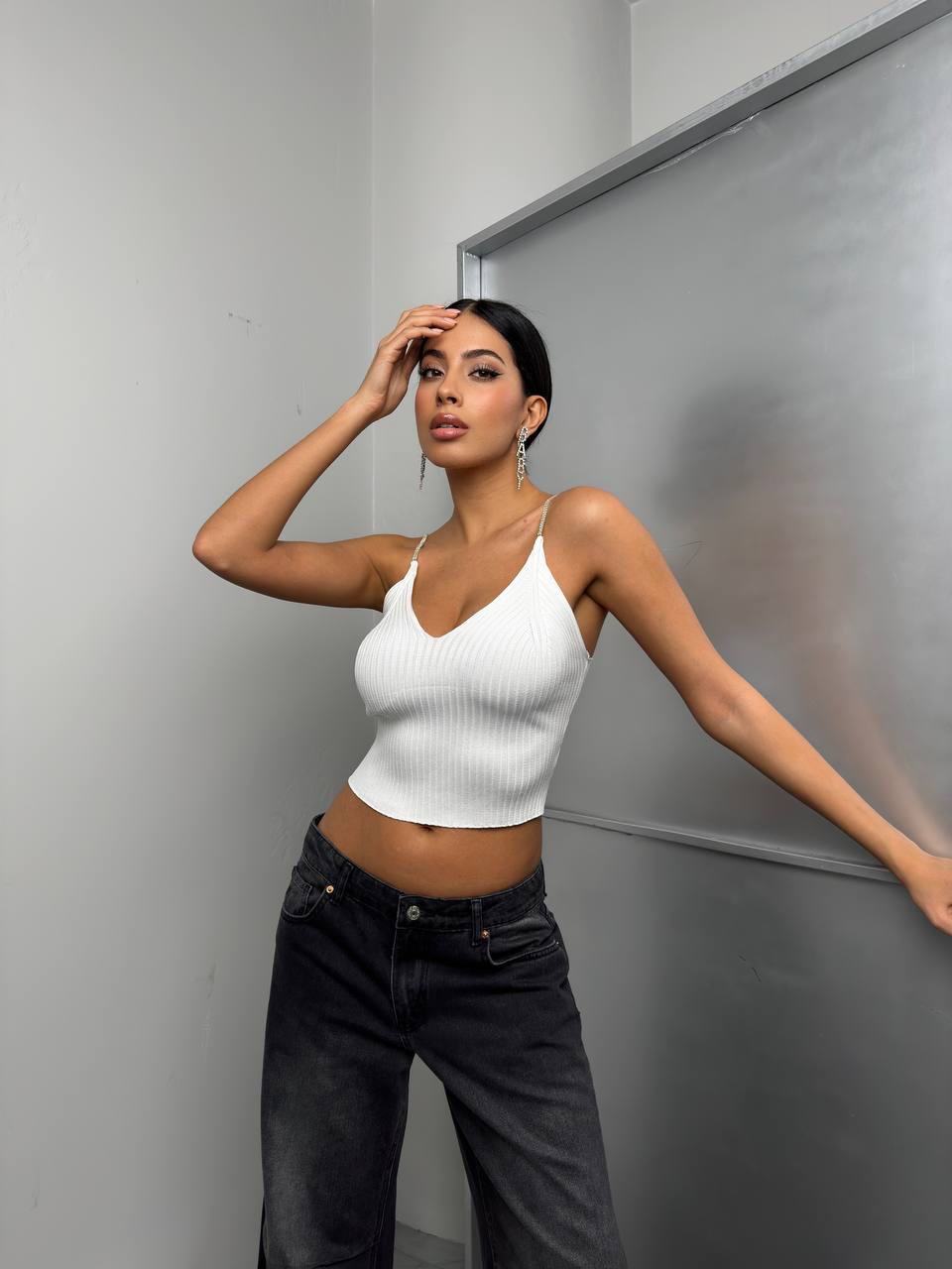 436 - Crop top blanc + strass