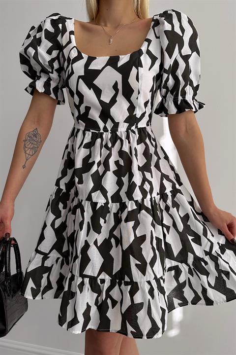 Robe patineuse noire et blanche