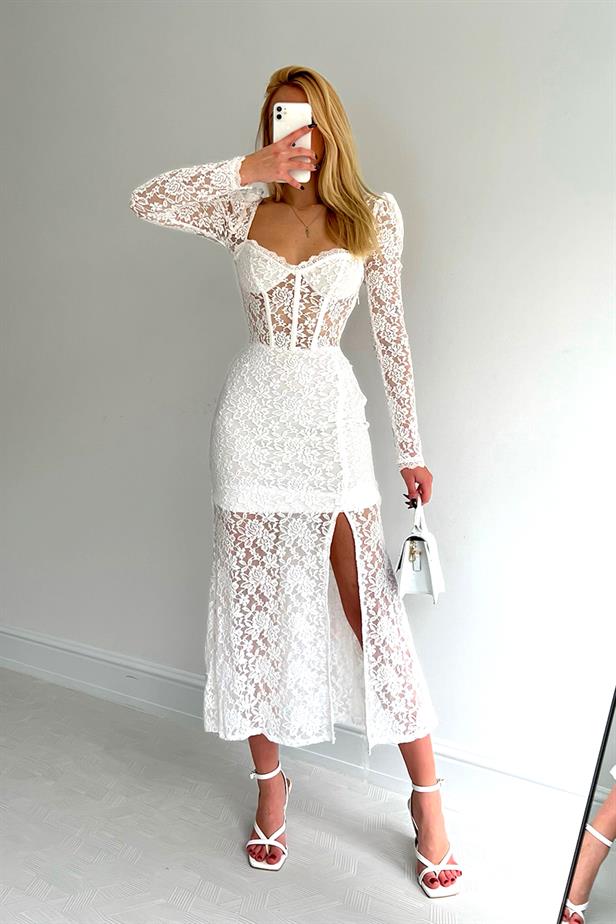 Robe dentelle blanche