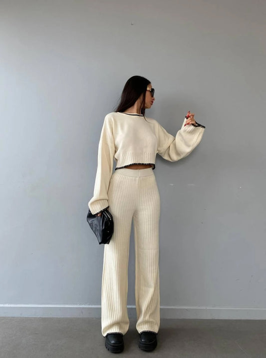 471 - Ensemble écru et noir