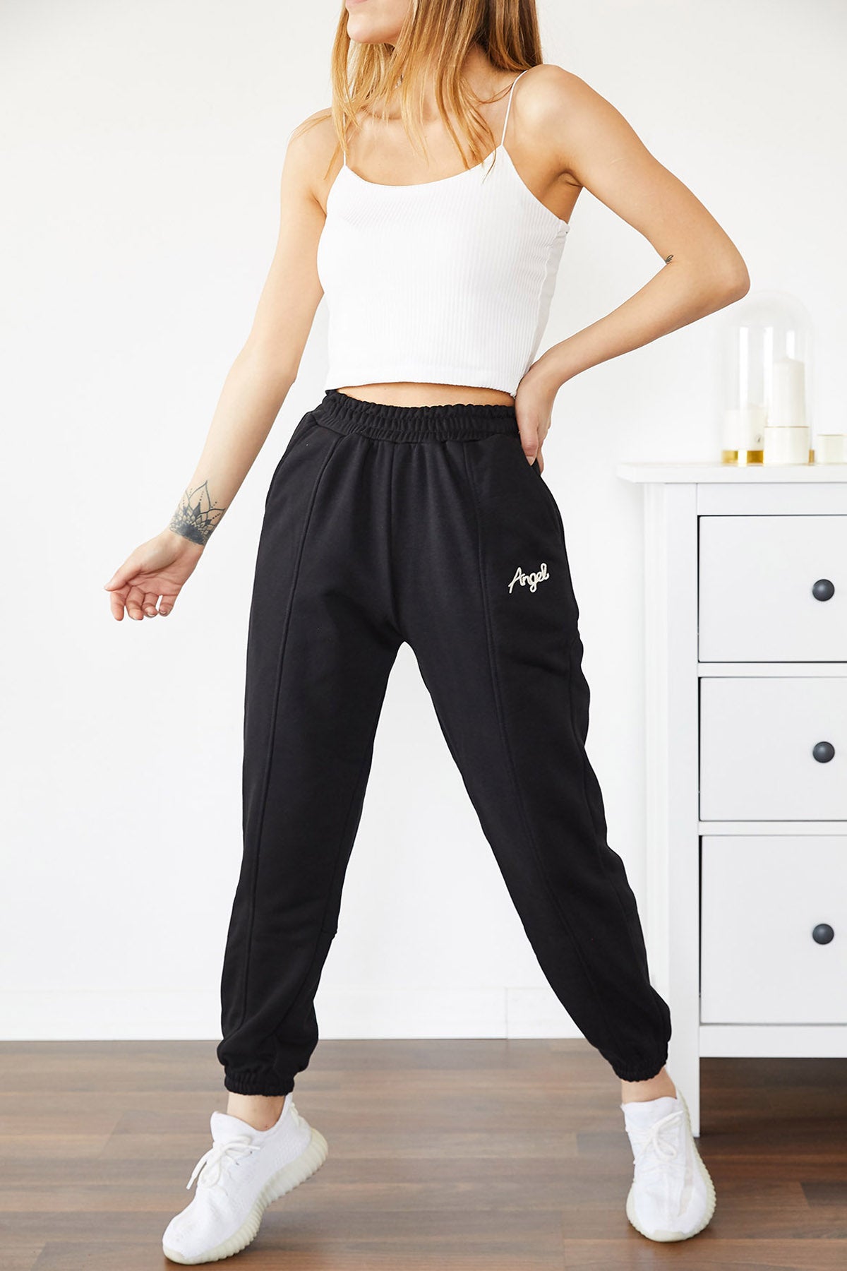 431 - Pantalon survêtement noir