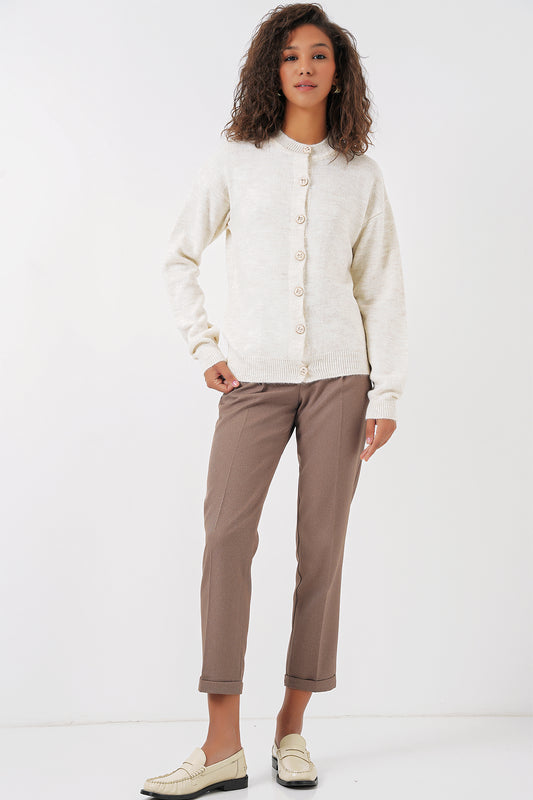 540 - Gilet boutonné écrue