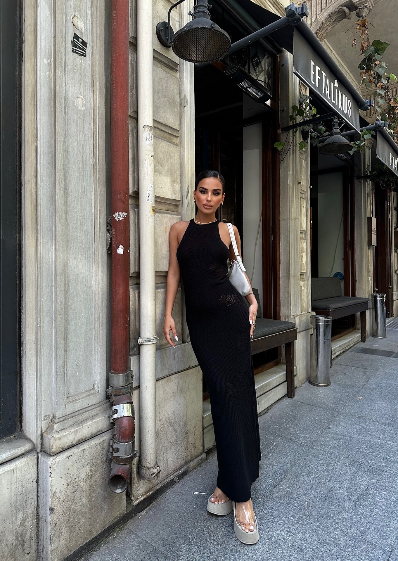 473 - Robe longue noire tricot