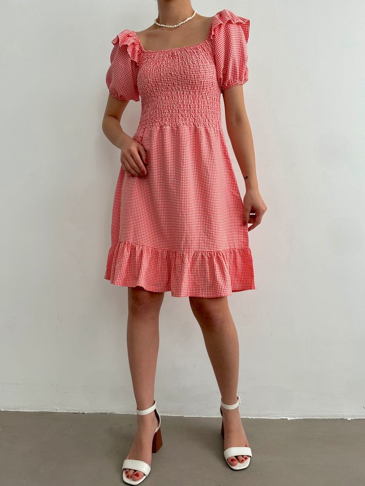 Robe à carreaux rose