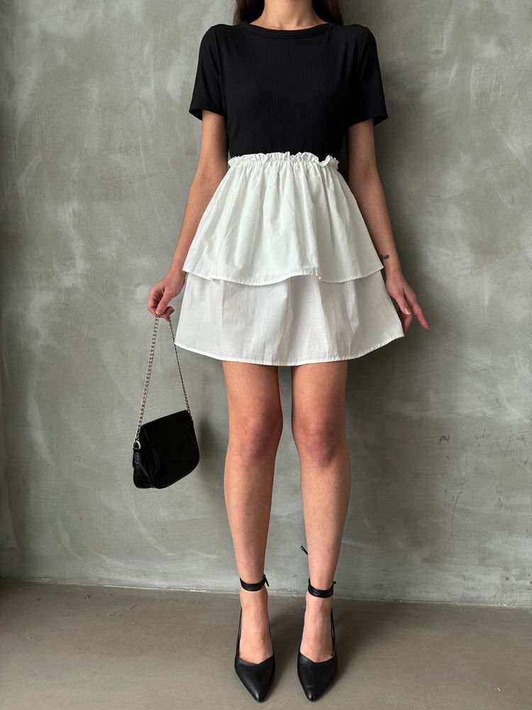 Robe blanche et noire