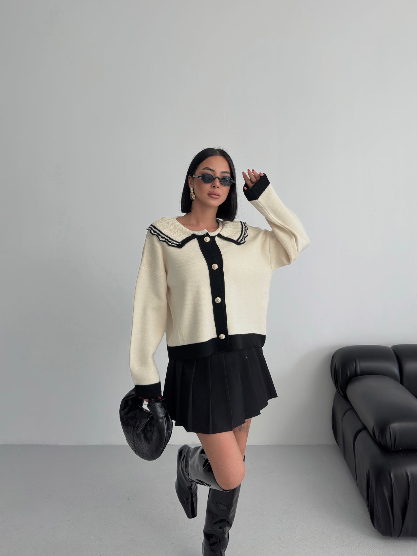 638 - Gilet beige et noir