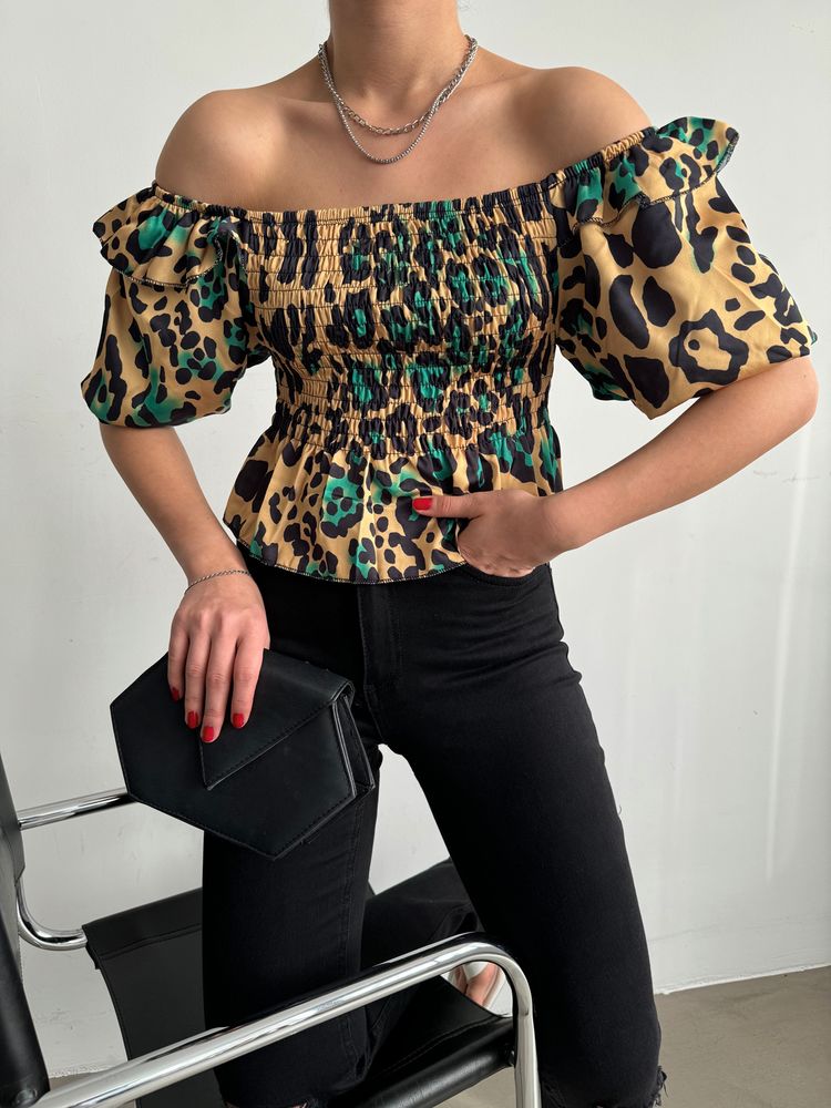 Crop top bouffant léopard