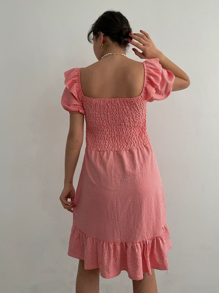 Robe à carreaux rose