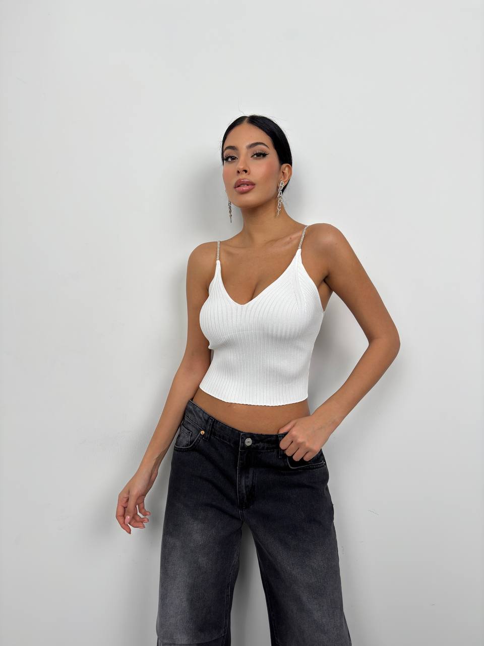 436 - Crop top blanc + strass