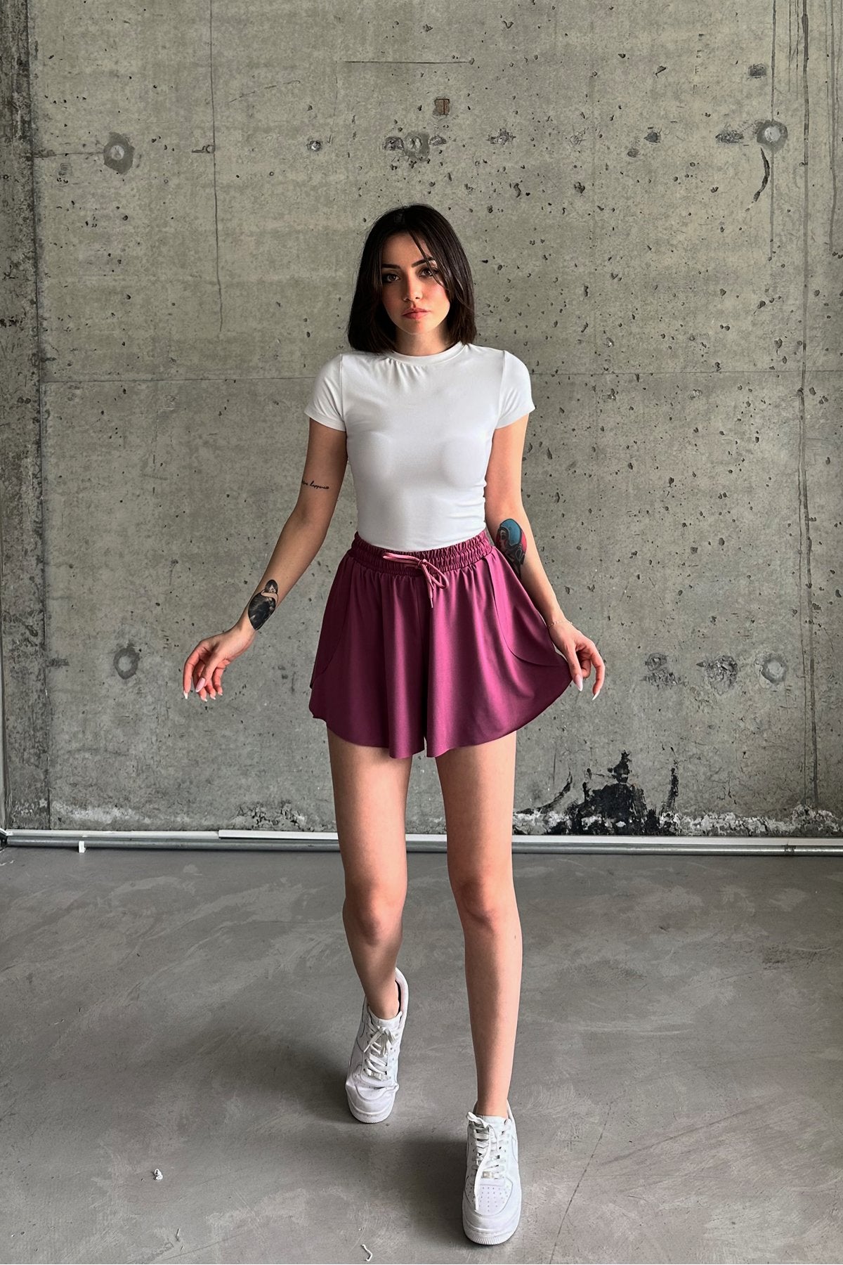 595 - Short ample mauve