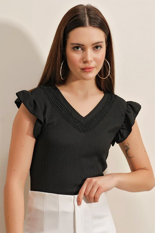 547 - Tee shirt noir col V