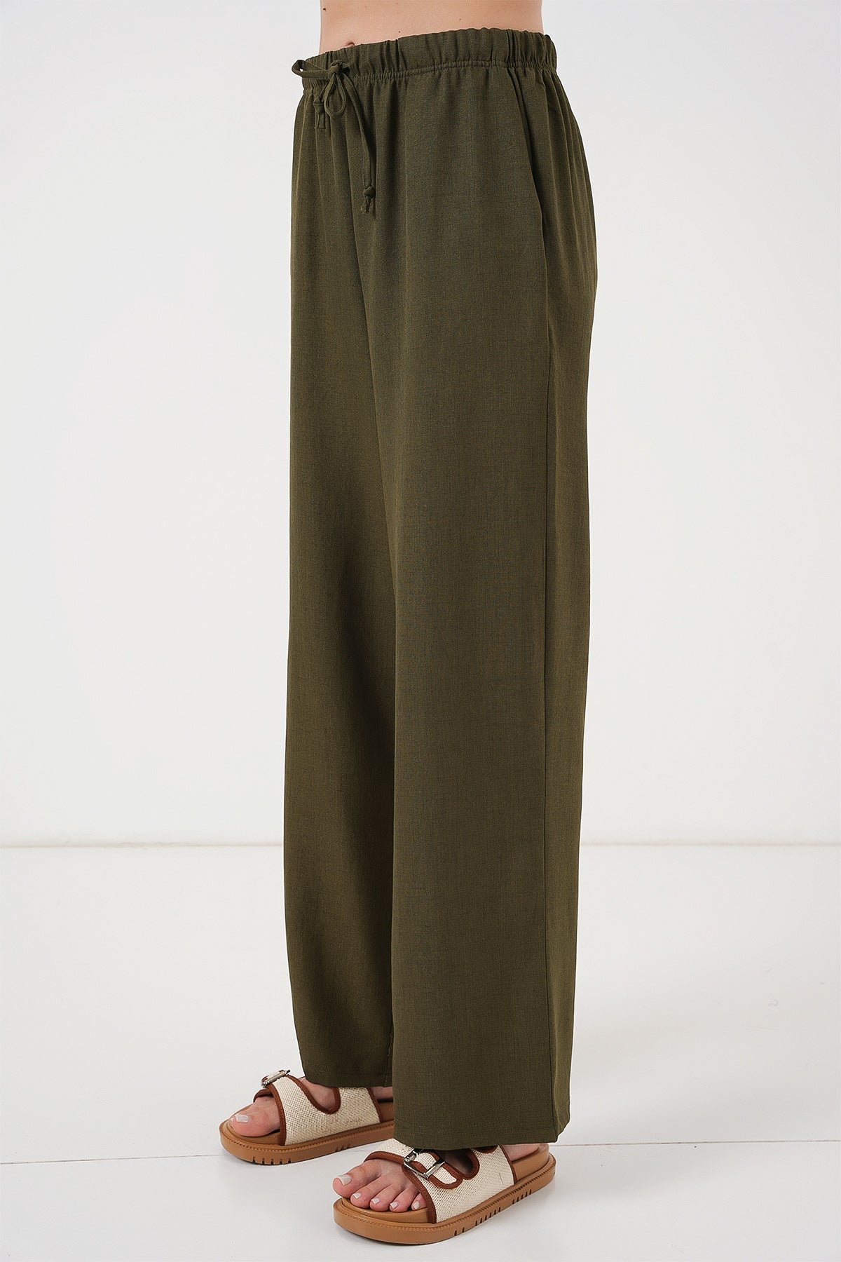 495 - Pantalon large lin kaki