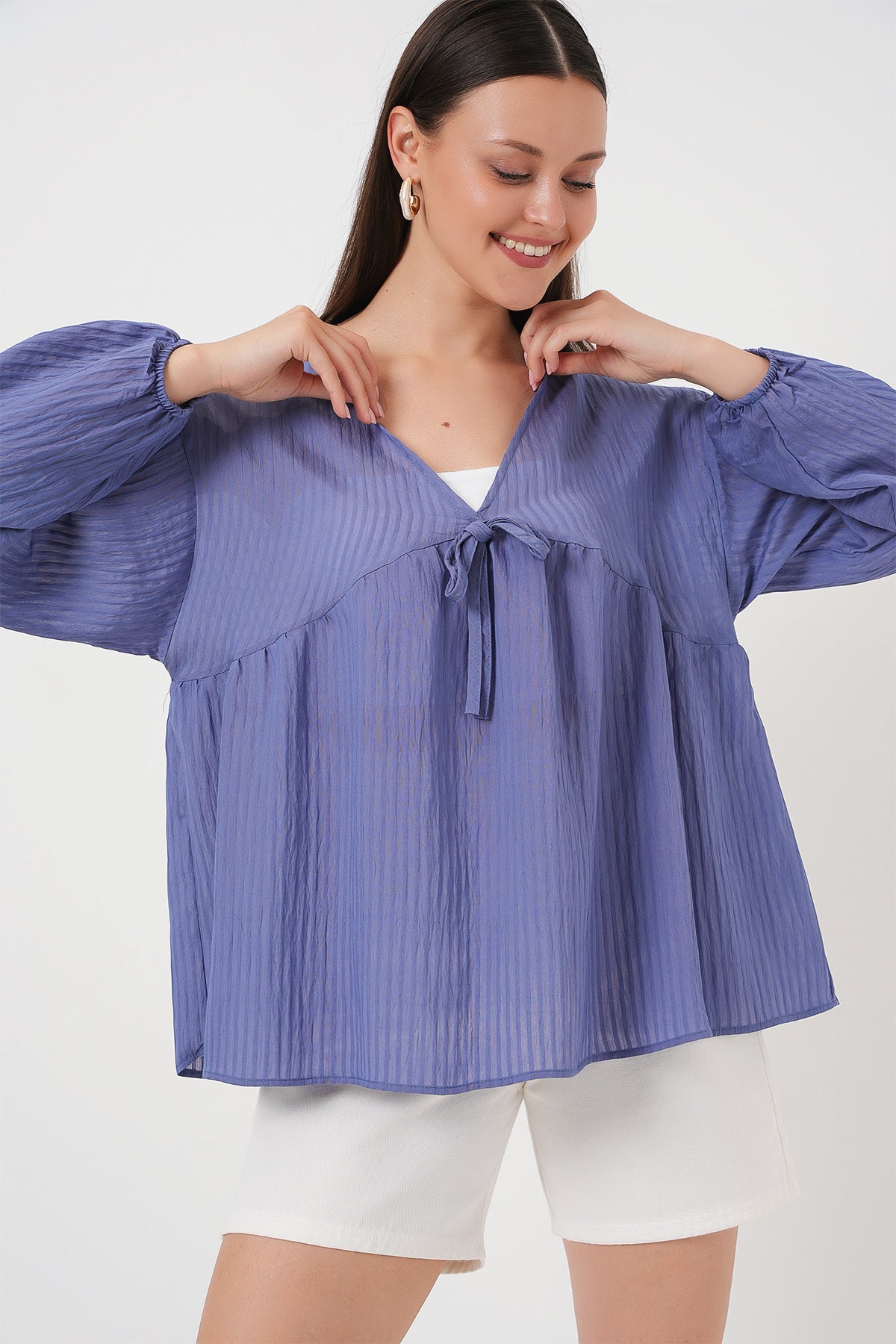 494 - Blouse col V bleu