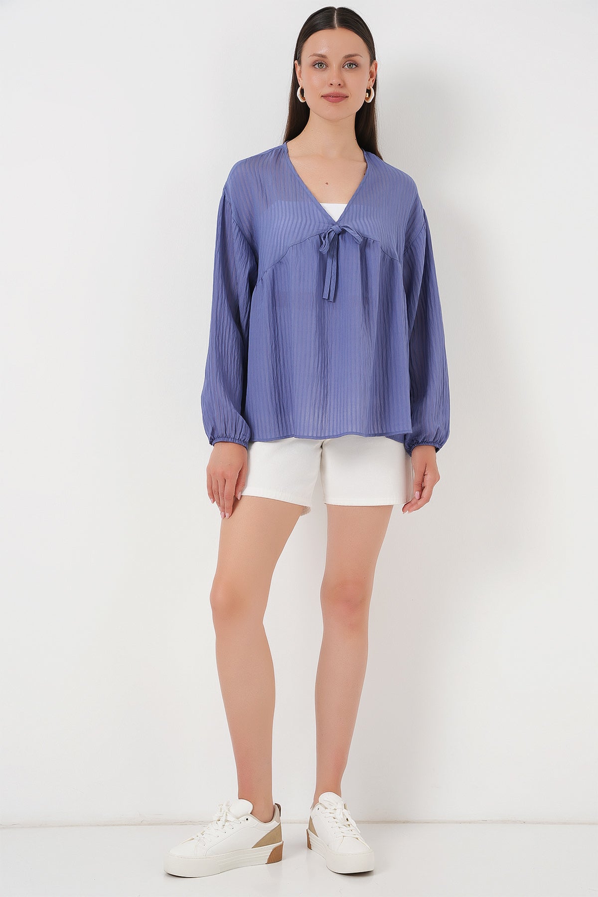 494 - Blouse col V bleu