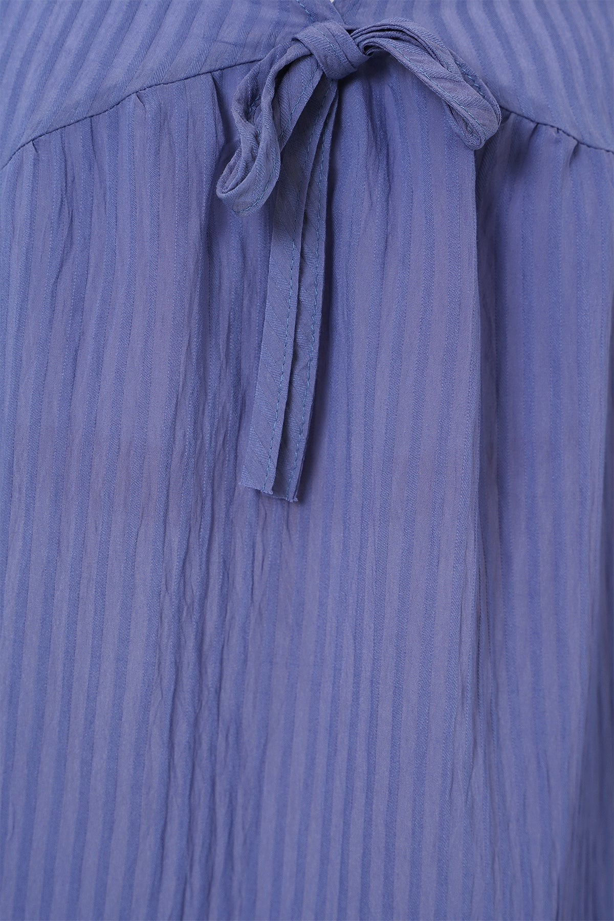 494 - Blouse col V bleu